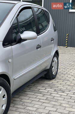 Хэтчбек Mercedes-Benz A-Class 2001 в 