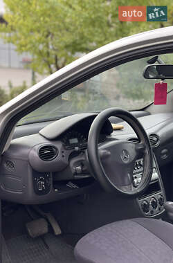 Хэтчбек Mercedes-Benz A-Class 2001 в 