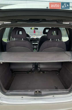 Хэтчбек Mercedes-Benz A-Class 2001 в 