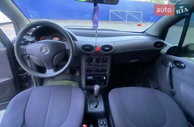 Хэтчбек Mercedes-Benz A-Class 2000 в 