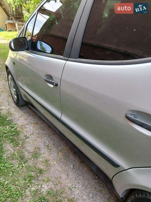 Хэтчбек Mercedes-Benz A-Class 2003 в Монастыриске
