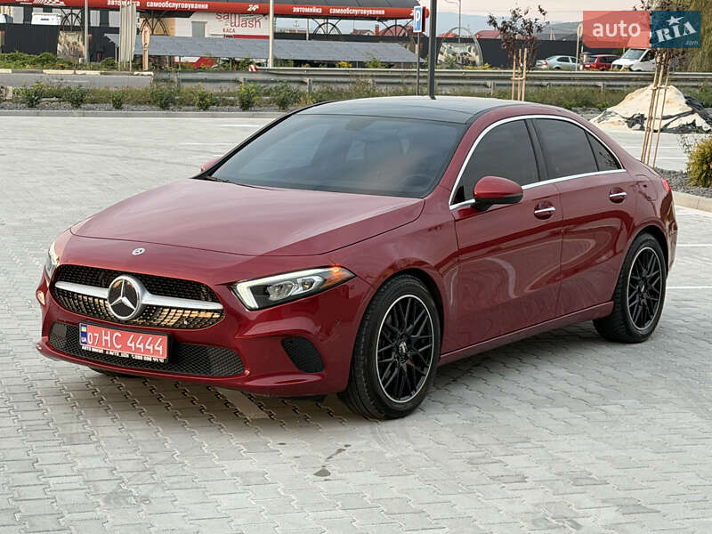 Седан Mercedes-Benz A-Class 2021 в 