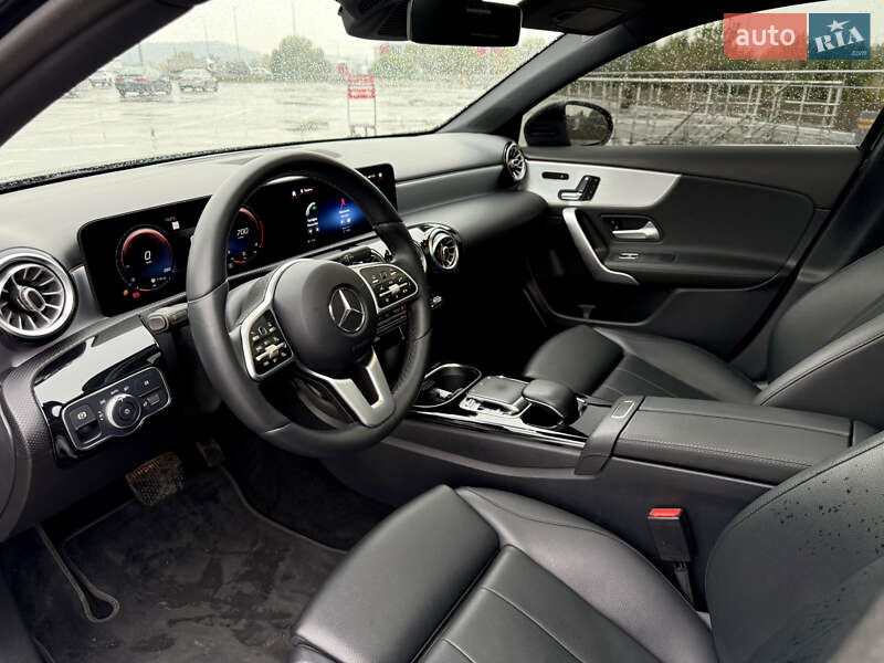 Седан Mercedes-Benz A-Class 2021 в Києві фото 12 Седан Mercedes-Benz A-Class 2021 в Києві