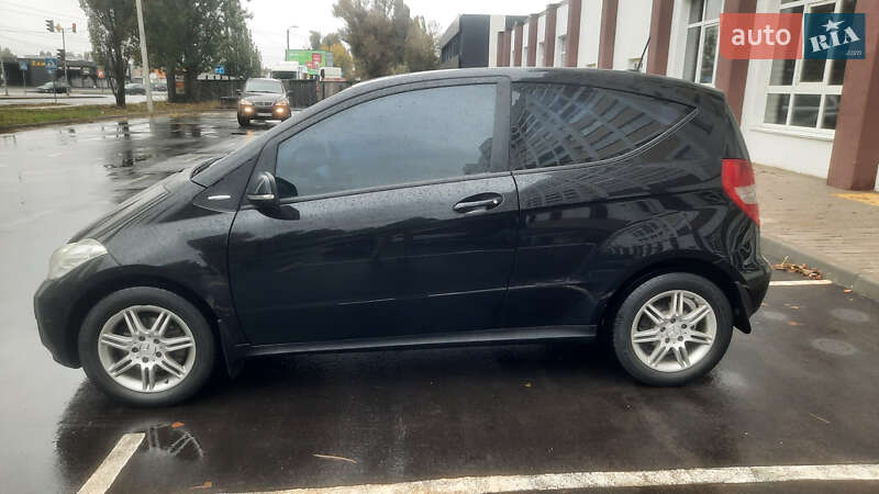Хэтчбек Mercedes-Benz A-Class 2010 в Киеве