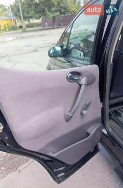 Хэтчбек Mercedes-Benz A-Class 2000 в 