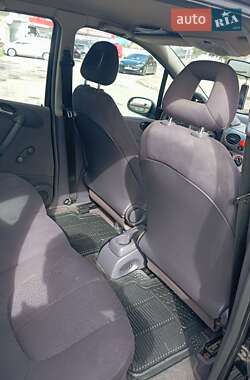 Хэтчбек Mercedes-Benz A-Class 2000 в 