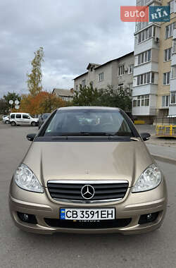 Хэтчбек Mercedes-Benz A-Class 2005 в  фото 3 Хэтчбек Mercedes-Benz A-Class 2005 в