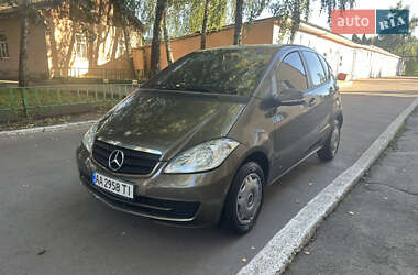 Хэтчбек Mercedes-Benz A-Class 2010 в Прилуках