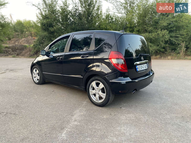Хэтчбек Mercedes-Benz A-Class 2010 в Кривом Роге фото 3 Хэтчбек Mercedes-Benz A-Class 2010 в Кривом Роге