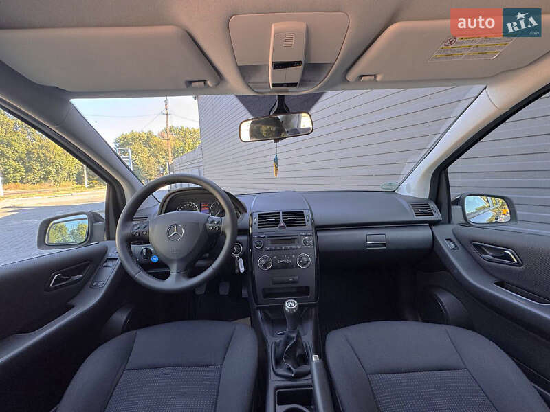Хетчбек Mercedes-Benz A-Class 2009 в Кам'янському