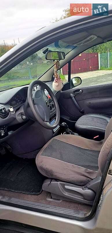 Хэтчбек Mercedes-Benz A-Class 1998 в Ровно фото 4 Хэтчбек Mercedes-Benz A-Class 1998 в Ровно