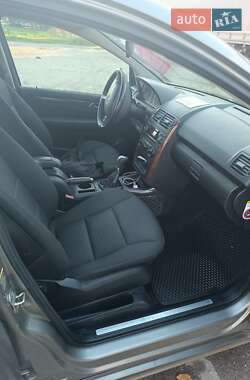 Хэтчбек Mercedes-Benz A-Class 2005 в 