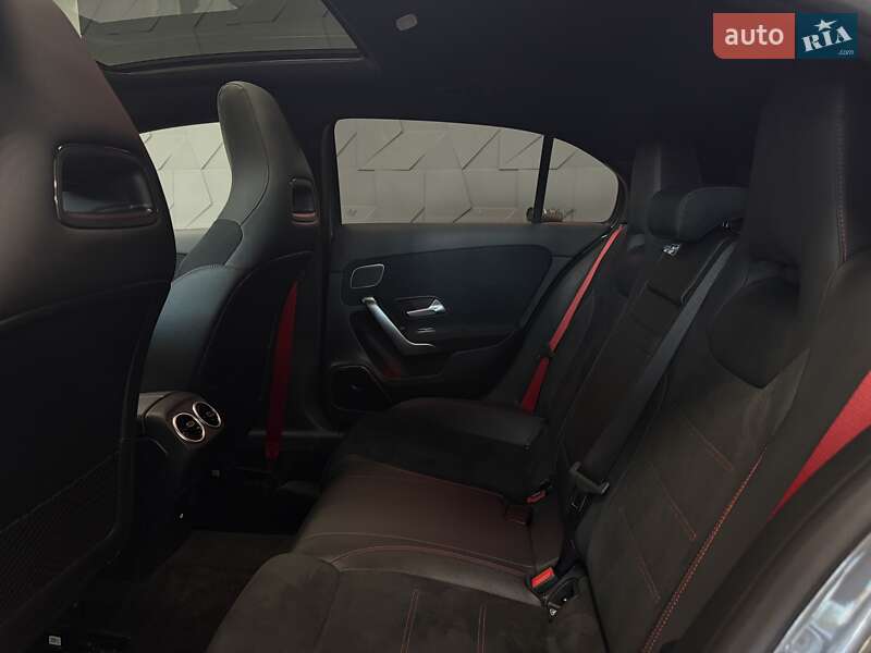 Хэтчбек Mercedes-Benz A-Class 2023 в Тернополе