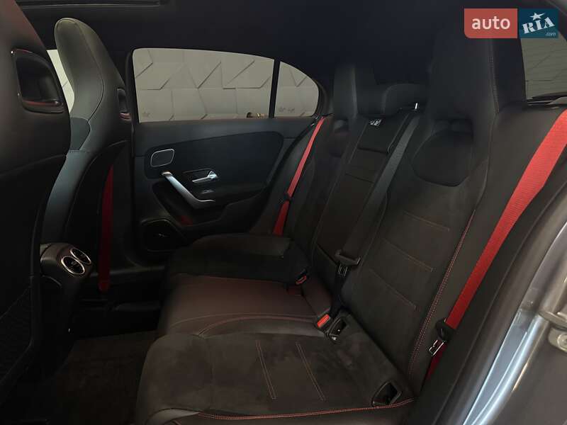 Хэтчбек Mercedes-Benz A-Class 2023 в Тернополе