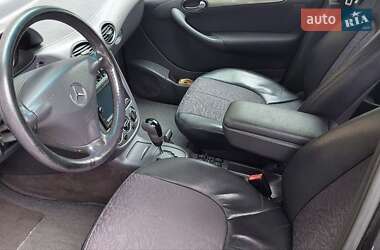 Хэтчбек Mercedes-Benz A-Class 2003 в 
