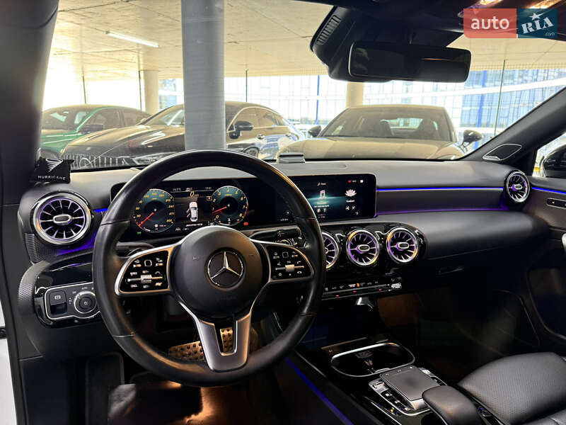 Седан Mercedes-Benz A-Class 2018 в Одесі