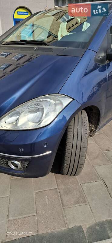 Хетчбек Mercedes-Benz A-Class 2009 в Житомирі
