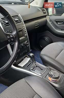 Хэтчбек Mercedes-Benz A-Class 2009 в 