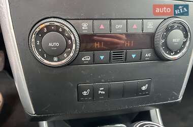 Хетчбек Mercedes-Benz A-Class 2010 в 