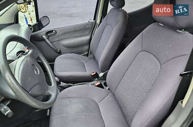 Хетчбек Mercedes-Benz A-Class 1999 в  фото 18 Хетчбек Mercedes-Benz A-Class 1999 в