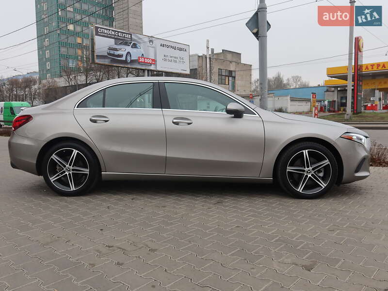 Седан Mercedes-Benz A-Class 2019 в Одессе