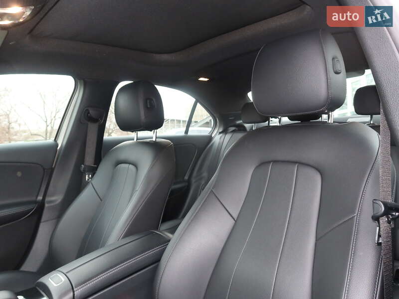 Седан Mercedes-Benz A-Class 2019 в Одессе