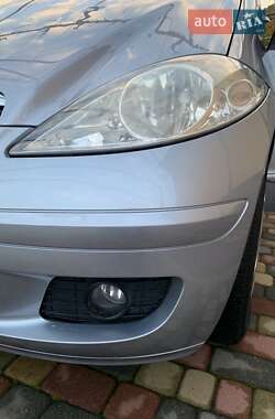 Хэтчбек Mercedes-Benz A-Class 2007 в 