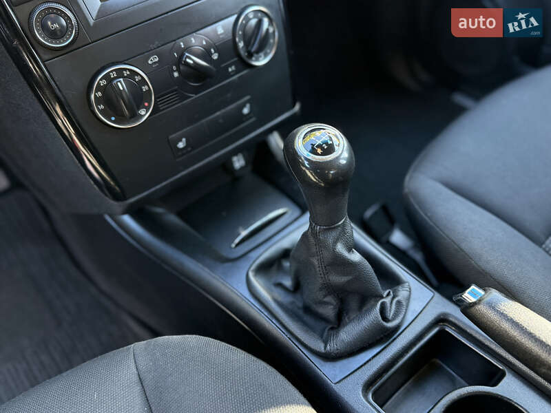 Хетчбек Mercedes-Benz A-Class 2009 в Одесі фото 47 Хетчбек Mercedes-Benz A-Class 2009 в Одесі