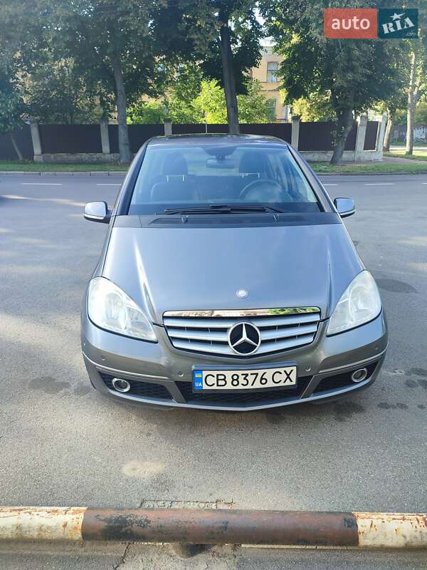 Хэтчбек Mercedes-Benz A-Class 2010 в Чернигове