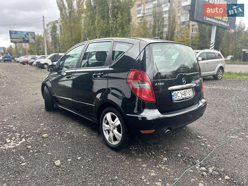 Хэтчбек Mercedes-Benz A-Class 2010 в Киеве фото 6 Хэтчбек Mercedes-Benz A-Class 2010 в Киеве