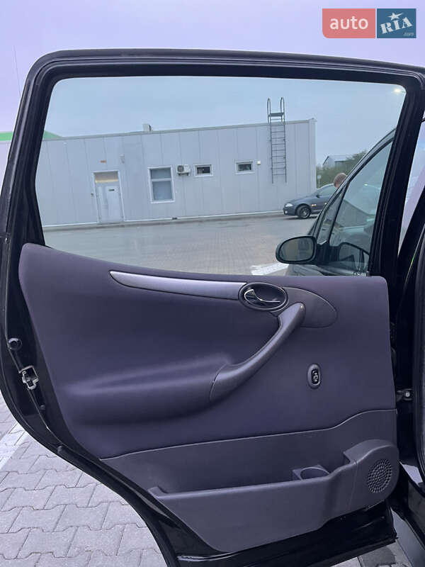 Хетчбек Mercedes-Benz A-Class 2001 в Житомирі фото 29 Хетчбек Mercedes-Benz A-Class 2001 в Житомирі