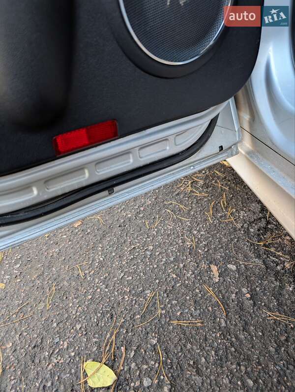 Хэтчбек Mercedes-Benz A-Class 2006 в Черкассах фото 16 Хэтчбек Mercedes-Benz A-Class 2006 в Черкассах