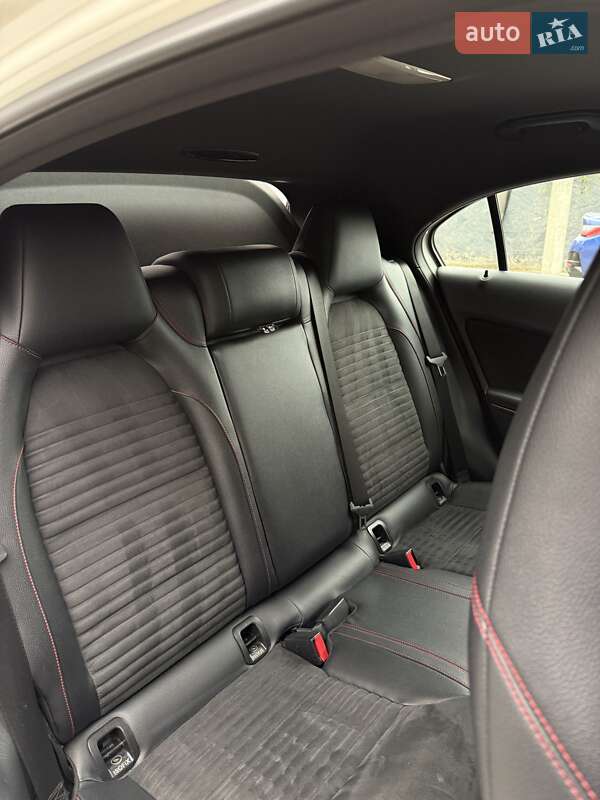 Хэтчбек Mercedes-Benz A-Class 2013 в Черновцах фото 12 Хэтчбек Mercedes-Benz A-Class 2013 в Черновцах