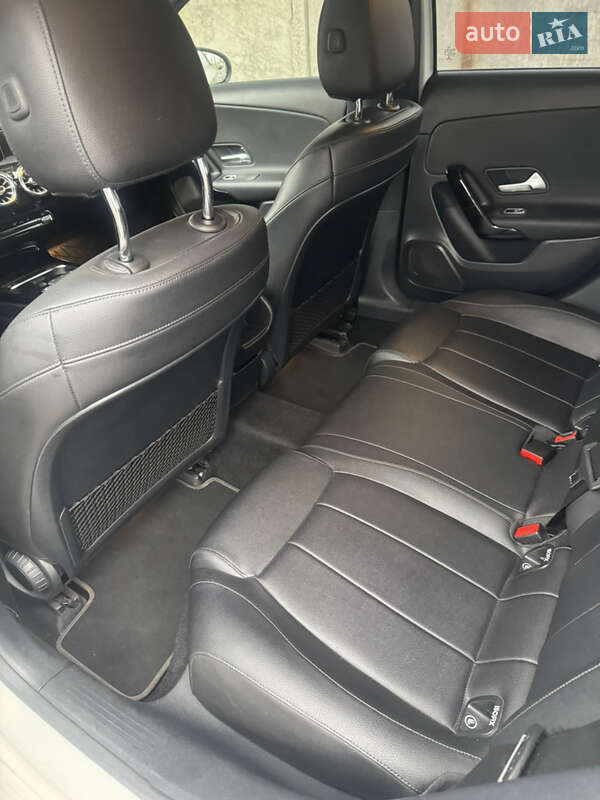 Хетчбек Mercedes-Benz A-Class 2018 в Дніпрі