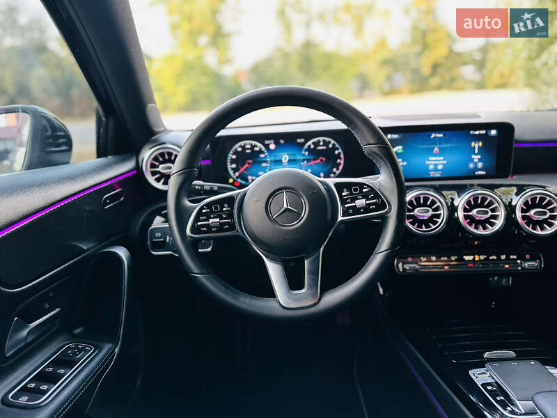 Хэтчбек Mercedes-Benz A-Class 2019 в Лохвице