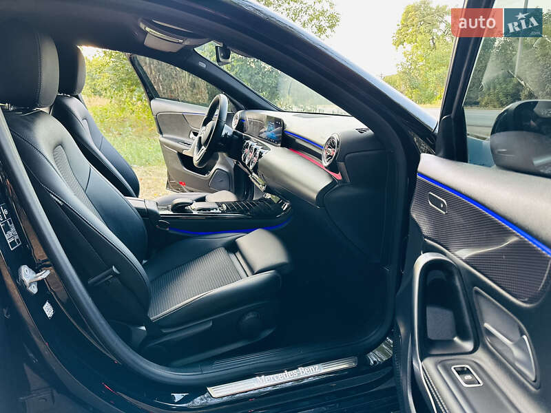 Хэтчбек Mercedes-Benz A-Class 2019 в Лохвице