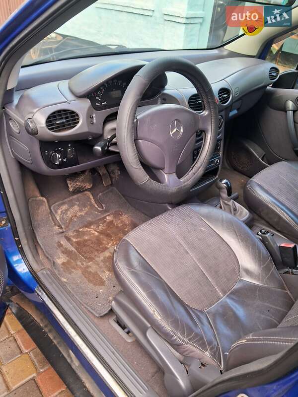 Хэтчбек Mercedes-Benz A-Class 1999 в Тальном фото 3 Хэтчбек Mercedes-Benz A-Class 1999 в Тальном
