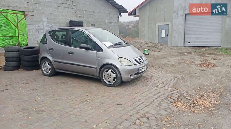 Хетчбек Mercedes-Benz A-Class 2001 в Новгородці фото 3 Хетчбек Mercedes-Benz A-Class 2001 в Новгородці