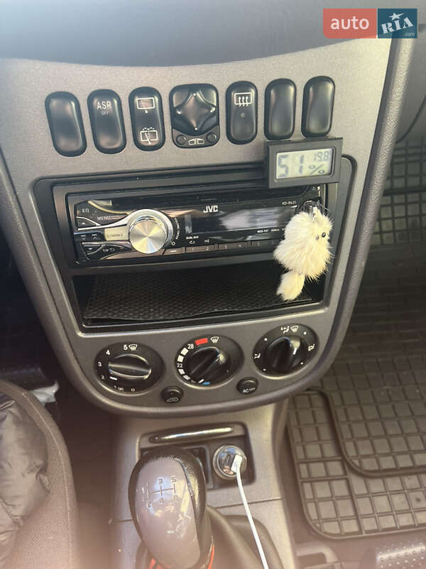 Хэтчбек Mercedes-Benz A-Class 2004 в Ивано-Франковске фото 8 Хэтчбек Mercedes-Benz A-Class 2004 в Ивано-Франковске