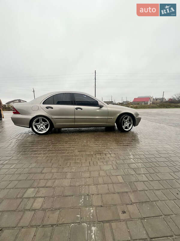 Хэтчбек Mercedes-Benz A-Class 2002 в Раздельной