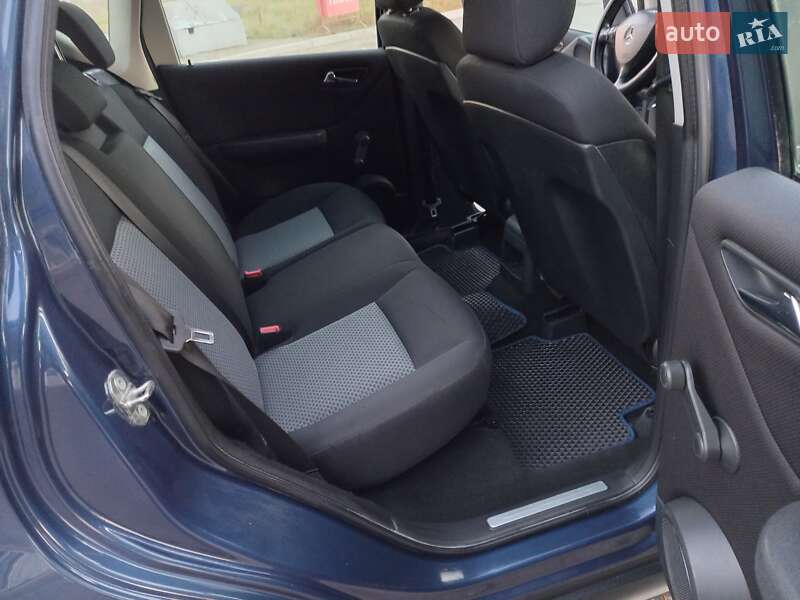 Хетчбек Mercedes-Benz A-Class 2005 в Хмельницькому фото 16 Хетчбек Mercedes-Benz A-Class 2005 в Хмельницькому