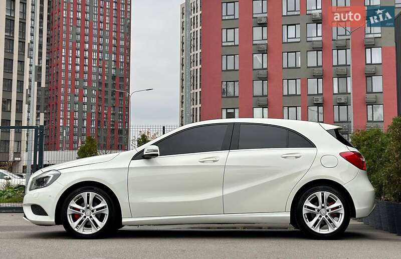 Хетчбек Mercedes-Benz A-Class 2012 в Києві фото 8 Хетчбек Mercedes-Benz A-Class 2012 в Києві