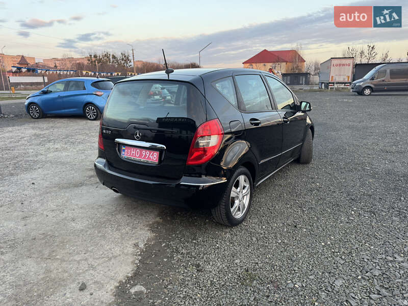Хэтчбек Mercedes-Benz A-Class 2011 в Луцке фото 6 Хэтчбек Mercedes-Benz A-Class 2011 в Луцке