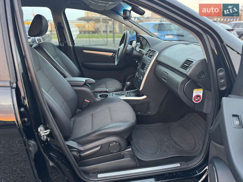 Хэтчбек Mercedes-Benz A-Class 2011 в Луцке фото 30 Хэтчбек Mercedes-Benz A-Class 2011 в Луцке