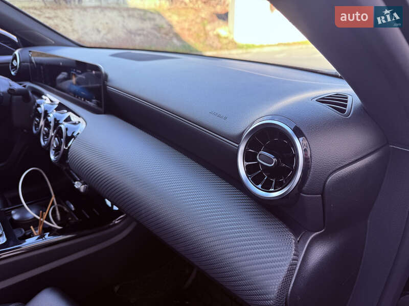 Хетчбек Mercedes-Benz A-Class 2019 в Львові