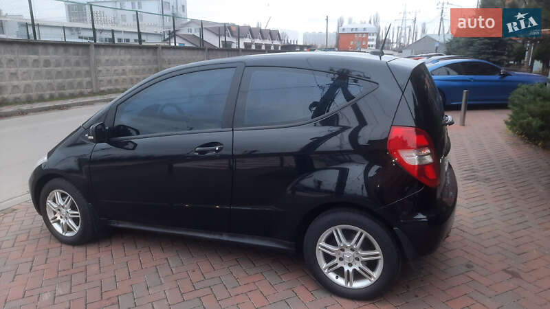 Хэтчбек Mercedes-Benz A-Class 2010 в Киеве фото 2 Хэтчбек Mercedes-Benz A-Class 2010 в Киеве