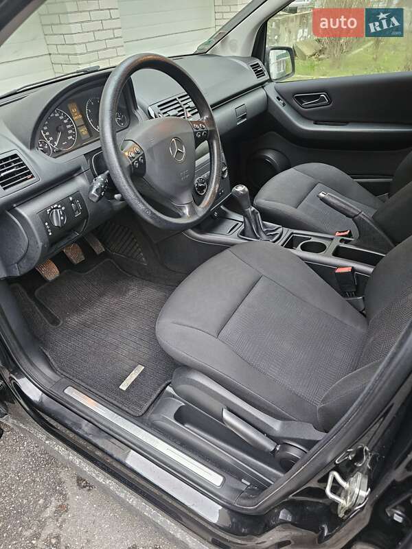 Хэтчбек Mercedes-Benz A-Class 2012 в Ровно фото 9 Хэтчбек Mercedes-Benz A-Class 2012 в Ровно