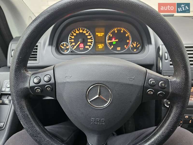 Хэтчбек Mercedes-Benz A-Class 2012 в Ровно фото 7 Хэтчбек Mercedes-Benz A-Class 2012 в Ровно