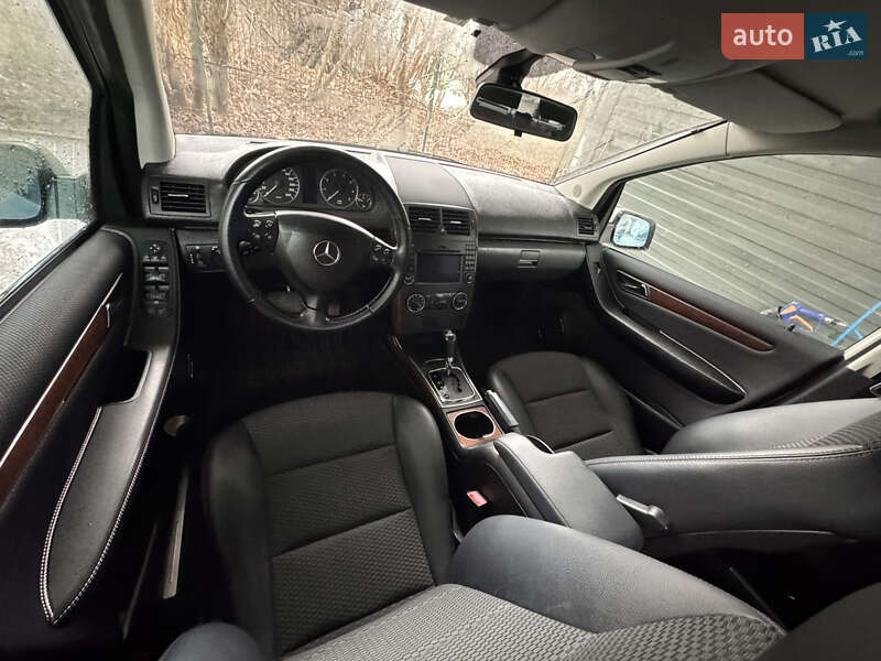 Хэтчбек Mercedes-Benz A-Class 2011 в Киеве