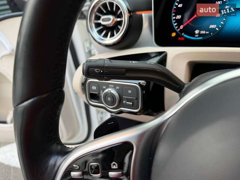 Седан Mercedes-Benz A-Class 2020 в Киеве